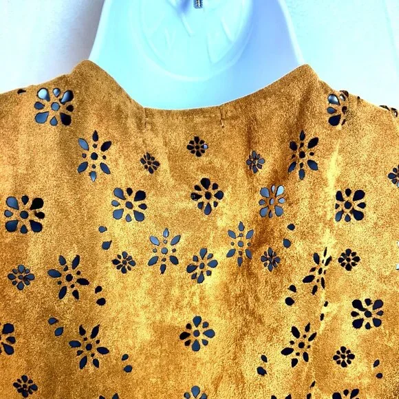 Sleeveless Suede Fringe Boho Vest Flower Cutout Design Belle Tweed XL Brown - Picture 10 of 11
